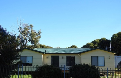 Marion Bay House | Temples Holiday House at Marion Bay - with wifi. Pets considered.