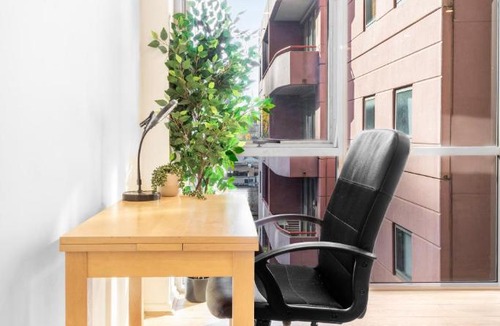 Chinatown Apartment | Tennis & Tranquility on Exhibition