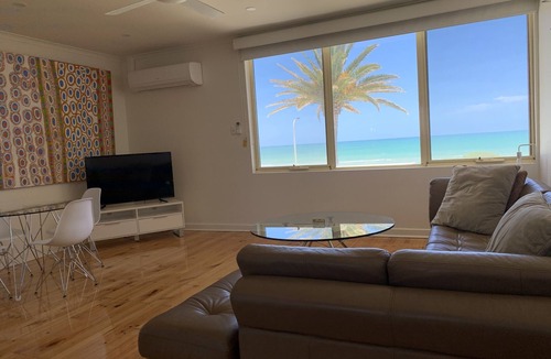 Tennyson Apartment | Tennyson Beachfront Unit 3