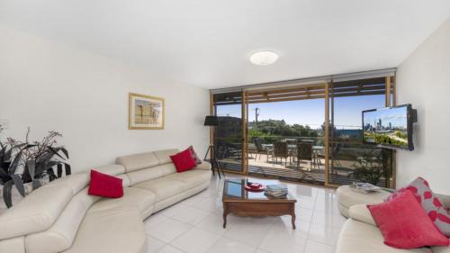 Avoca Beach House | Terrace 5 - Fabulous Location