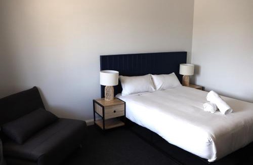 Wallaroo Hotel | The Anglers Inn