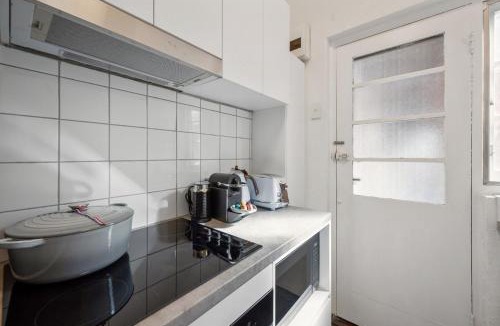 Perth Apartment | The Art Deco Darling - Espresso & Velvet on Bulwer