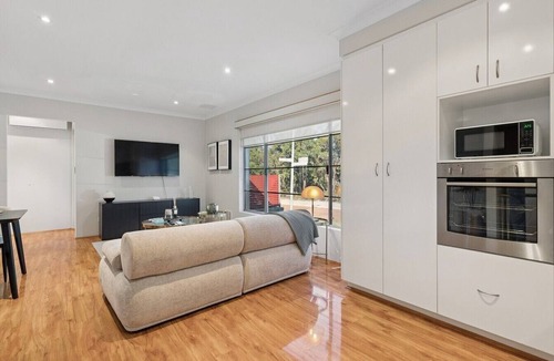 Aveley Apartment | The Aveley Pocket Retreat