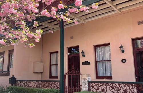Mount Victoria House | The Bank House