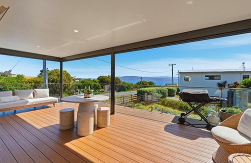 Opossum Bay House | 'The Bay Escape' Opossum Bay a beach side suburb 40 mins to city