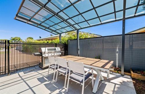 Nelson Bay Villa | The Bayhaven