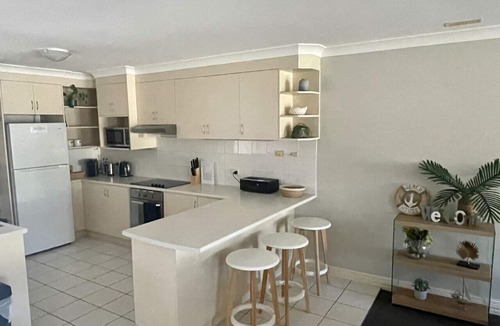 Coffs Harbour Apartment | The Beach House # 15 Paradise Waters