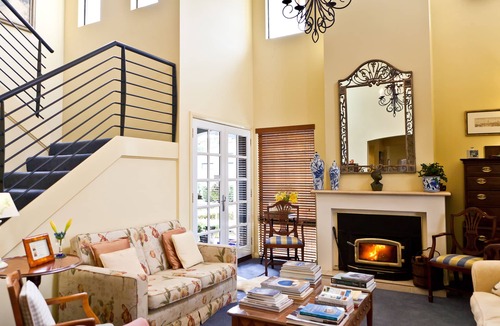 Collingwood Park Hotel | The Beach House at Bayside