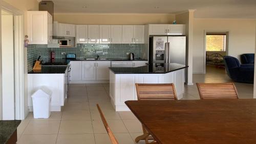 Lake Wangary House | The Beach House - Spectacular Location - Privacy - Right On The Beach
