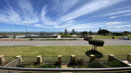 Jurien Bay Villa | The Beach House, Unit 68 Seafront Estate