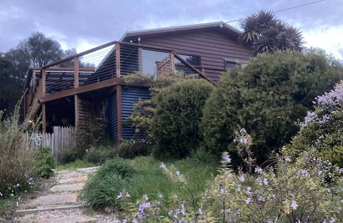 South Arm House | The Beach House Water & Mountain Views 38km to CBD