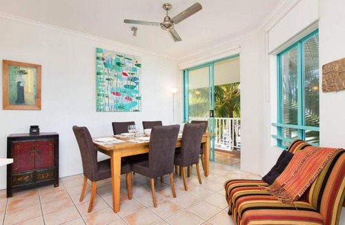 Trinity Beach Apartment | The Beach Shack 3BR Waterfront Resort, Own WIFI