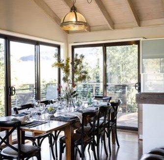 Jaspers Brush House | 'The Berry Lake House' - Private Luxury Estate