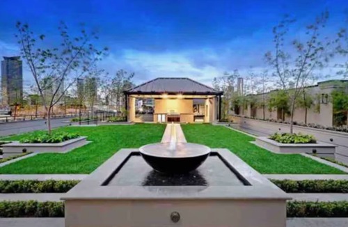 Port Melbourne Apartment | The Block -Spacious and Luxurious 4 bed Apartment