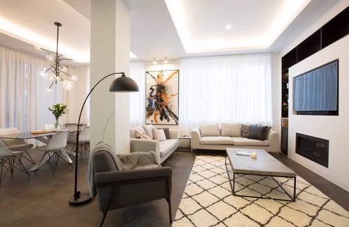 Port Melbourne Apartment | The Block -Spacious and Luxurious 4 bed Apartment