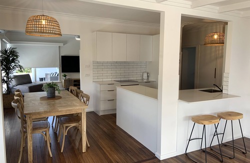 Port Macquarie House | The Boat & Crew - 4 bedroom close CBD and Beach