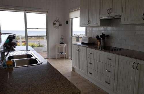 Port Vincent House | The Boat House B