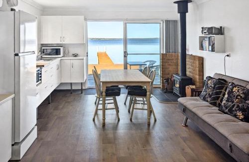 Erowal Bay House | The Boathouse on Naval by Experience Jervis Bay