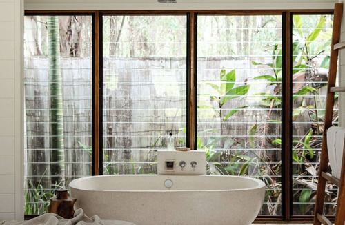 Lovedale Hotel | The Boathouses at Leaves & Fishes