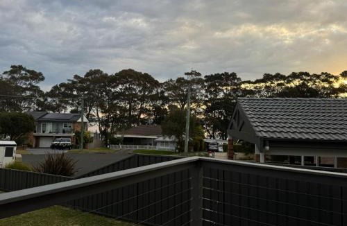 St. Georges Basin House | The Branch by the Basin Family Escape - 1 night stays