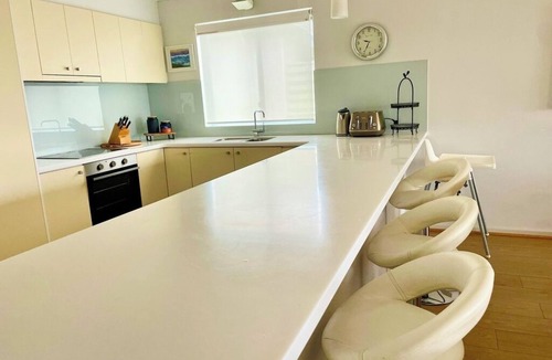 Gnarabup Hotel | The Break, Margaret River Beach Houses