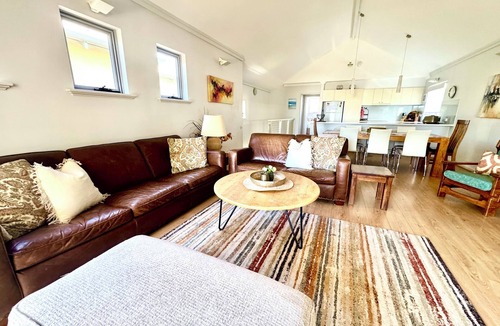 Gnarabup Hotel | The Break, Margaret River Beach Houses