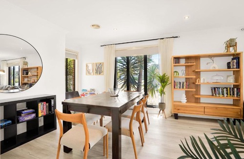 Burwood House | The Brock Manor Burwood