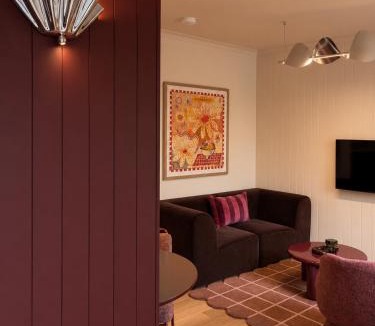 Yarralumla Apartment | The Bron Apartment - newly renovated, designer stay