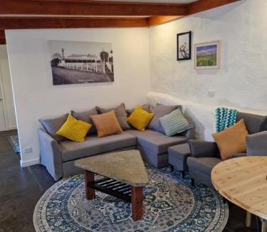 Mintaro Apartment | The Bullock & Bridle Retreat at 62
