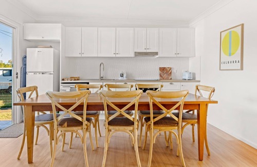 Culburra Beach House | The Cabana - Pet Friendly with Fireplace - 2 Mins to Beach