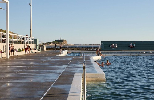 Newcastle Apartment | The Calm - one bedroom apartment overlooking Newcastle Beach