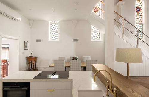 Carlton South House | The Chapel