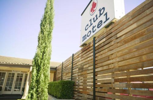 Wagga Wagga Hotel | The Club Motel and Apartments