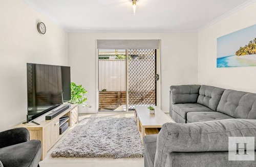Lake Munmorah House | The Coastal Hideaway