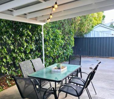 Central Mudgee House | The Corner Cottage