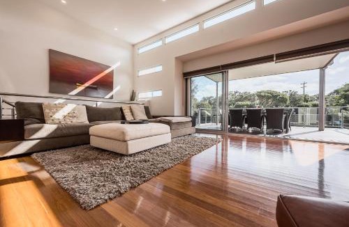 Sorrento House | The Cosmopolitan - Stay in the Heart of Sorrento