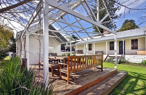 Berry House | The Cottage - By Berry Getaways
