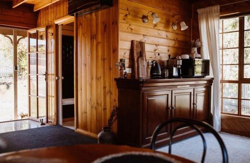 St Helens House | The Cottage On Erythos - cute as a button