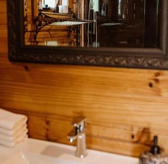 St Helens House | The Cottage On Erythos - cute as a button