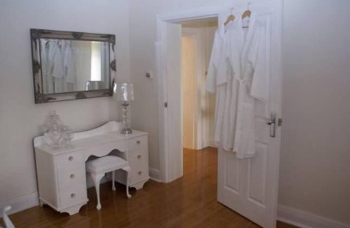 Burgoyne Cottage | The Cottage - Penong