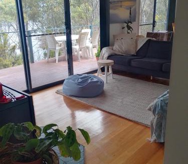 Charlotte Cove House | The Cove by the bay