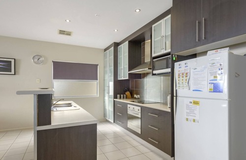 Port Hughes Hotel | The Cove, Port Hughes