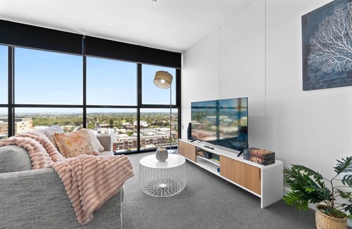 Adelaide Central Business District Apartment | The cozy 1BR Adelaide CBD Apt - Walkable - WiFi