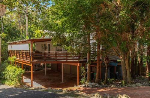 Elizabeth Beach House | The Deck