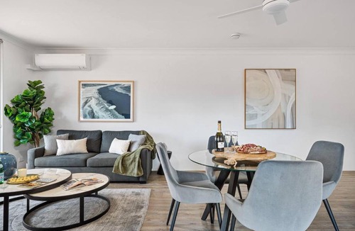 Redfern Apartment | The Downtown Retreat - Heart of Redfern
