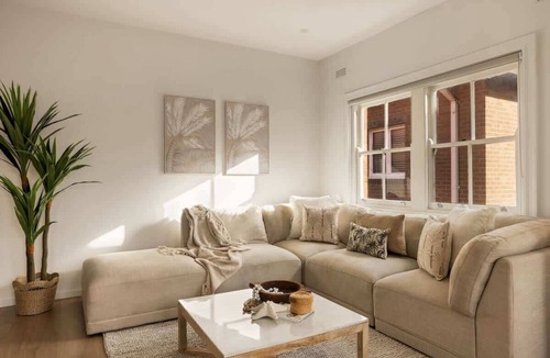 Bronte Apartment | The Drift | Beach Walks, Breakfast & Brunch