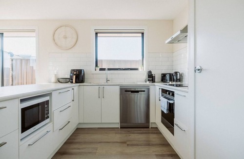 Shearwater House | The Drift Haus- Shearwater