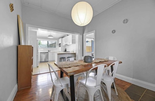 Glenroi House | The Edward Charmer - Heritage Home
