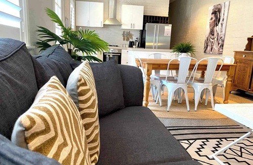 Glenroi House | The Edward Townhouses 155 & 157
