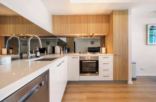 Adelaide Central Business District Apartment | The elegant 1BR CBD Apt - City view - Parking